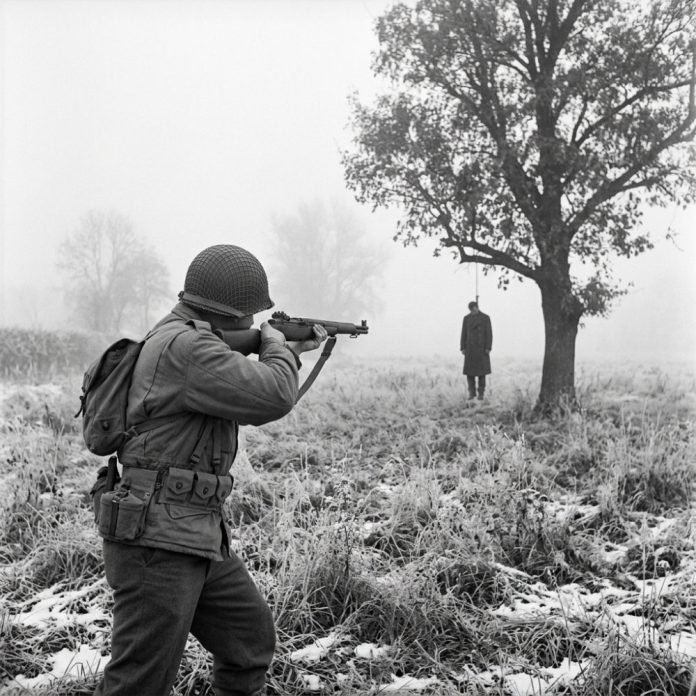 Soldier_aiming_rifle_202604091854 (1)