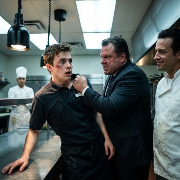 Man_grabbed_by_manager_kitchen_202605251701